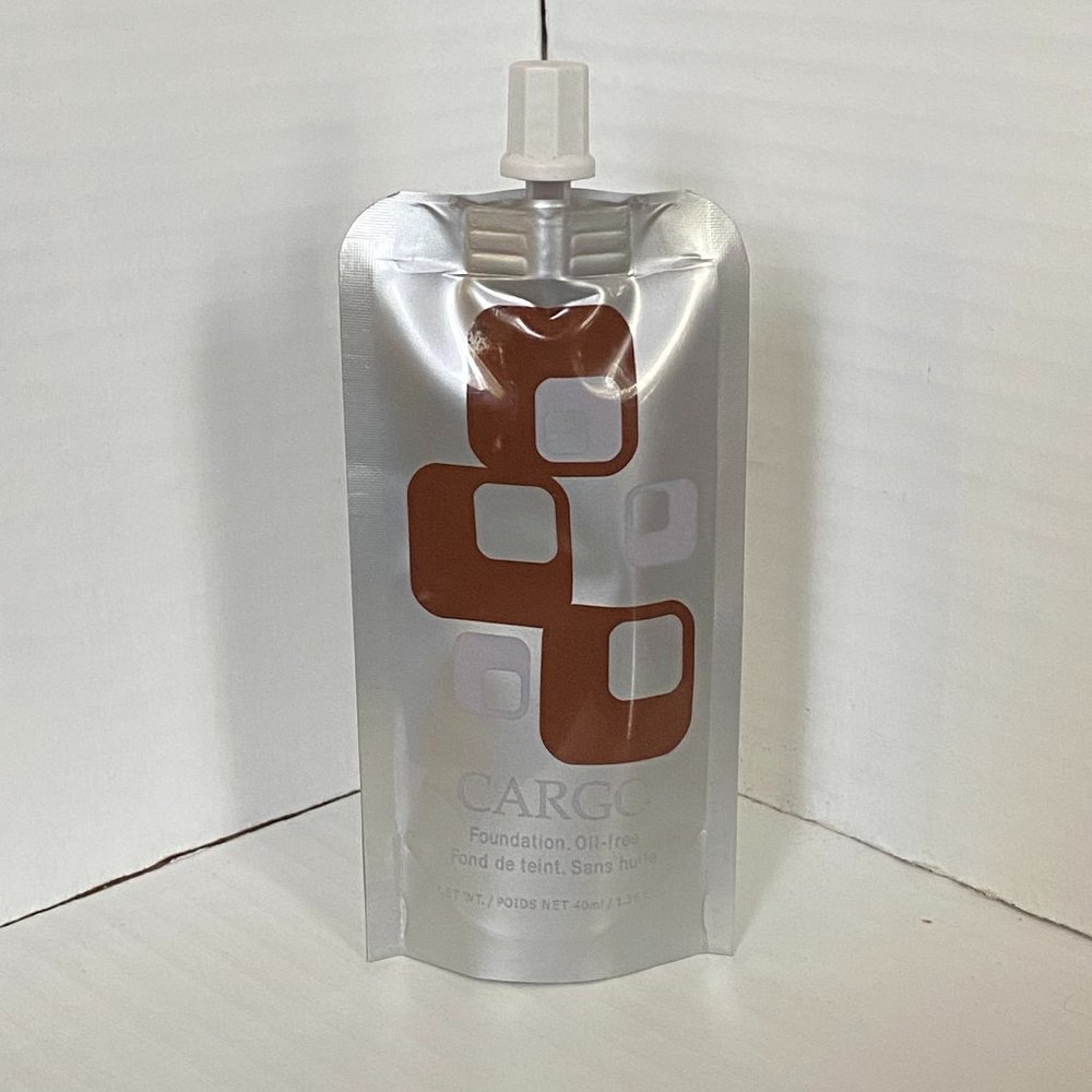 Cargo Oil-free Foundation in the shade ‘F90’